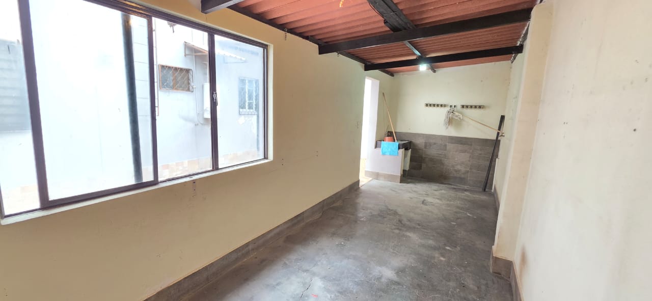 Haciendas Echeveste, Blvd. Materialistas