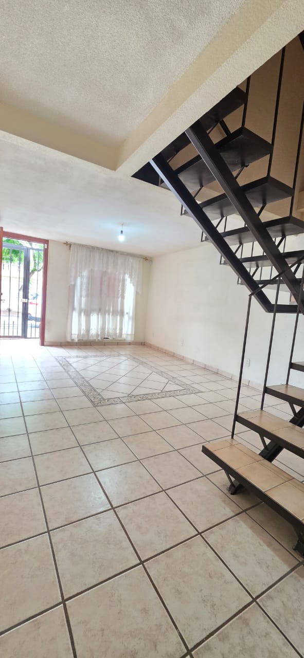 Haciendas Echeveste, Blvd. Materialistas